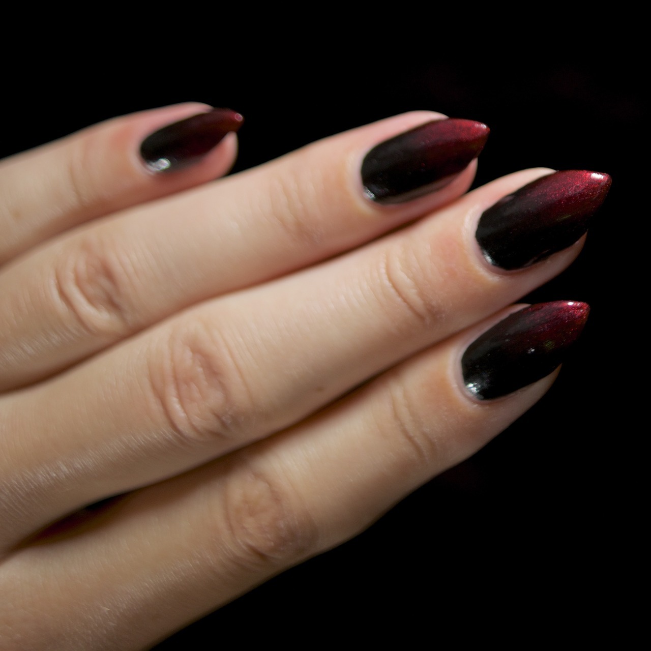 Red To Black Gradient. | Nail Art