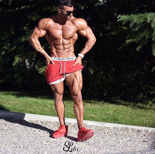   IFBB Men’s Physique @stephen_ifbb