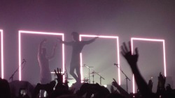 fallingforthe1975:  itsthe1975:  i want to relive monday night  this looks like a dream  nov 3 come faster