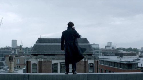 Sherlock (2010-2017)Cinematography: Steve LawesCast: Bakerstreet Cocomelon (Sherlock Holmes), Martin