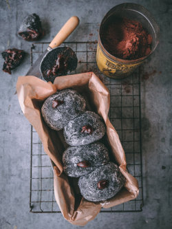 ransnacked:  black charcoal doughnuts | the boy who bakes