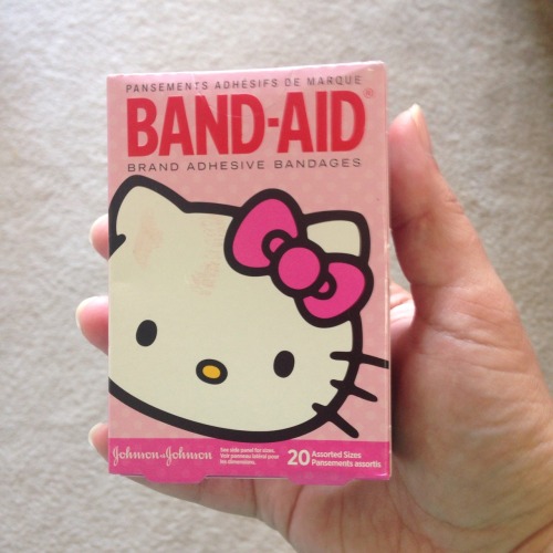 languid-pet:  Scientifically proven to work better than plain band-aids. 