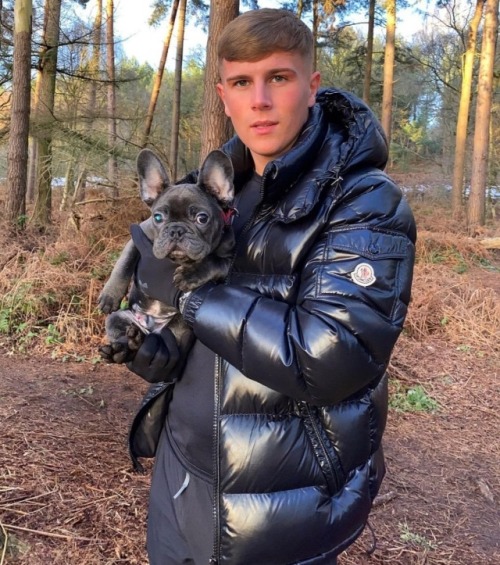 jordan2a: sdesires69: Fit lad awesome puffa  FAF N Dat Puffa ….. Cute Doggy Too