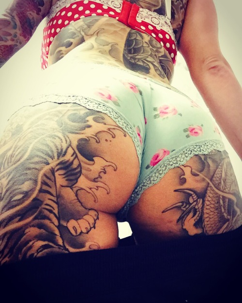 misspigment:  🍑Ass and 🍈🍈Titties .  #bodypositive  #selflove #selfconfidence #selfrespect #loveeachother #bekind #makelovenotwar #worldpeace #lovelife #wearegifted #supportcurvywomen #loveislove #nobullying #haterssuck #inked #inkedgirl #tattoo