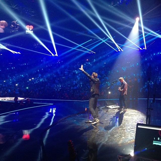 Huge thanks to my brother @edsheeeran for bringing me out tonight at the @iheartradio festival in Vegas! I’m very grateful to be a part of his set….Now it’s time to lose some money! I’m spending Ed’s paper