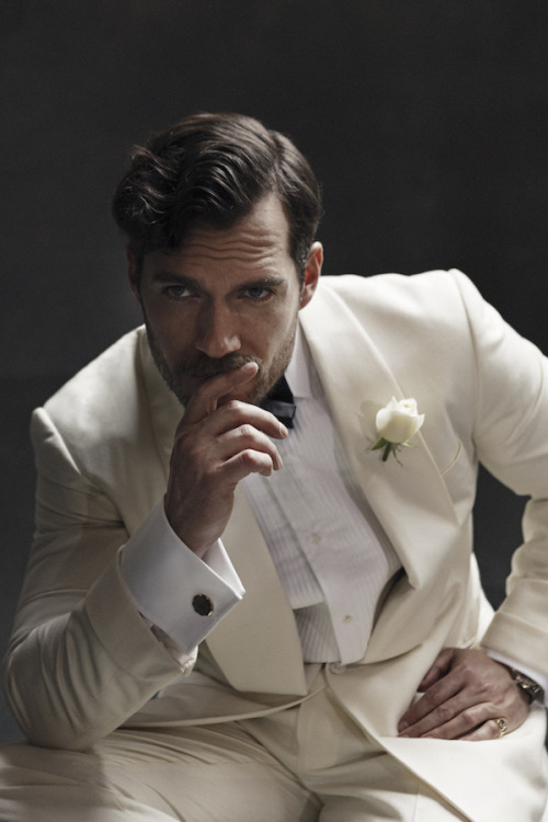henrycavillglory:  harperdie:  Henry Cavill for The Rake Magazine, October 2017, photography Kalle Gustafsson.  WHAT THE BLOODY HELL