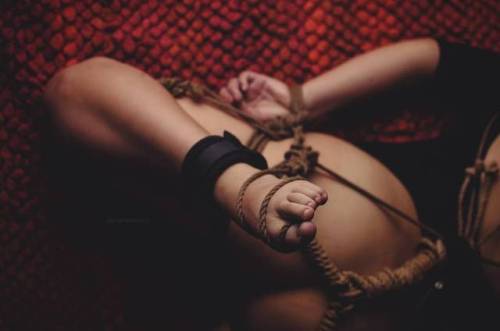 #shibari #kinbaku #cuerdas #ataduras #bondage #rope #縛り #緊縛 #girl #nüde (at Temuco)