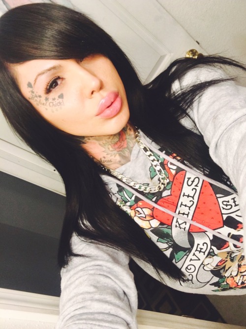 big-daddy512: pillarsofvotary: Britney Boykins She is so sexy all tattoos