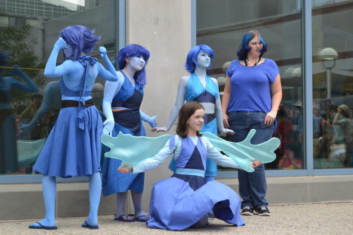 dou-hong:  isaisanisa:  Steven Universe at Fanime 2015– group shots (2/2)Pictures by luciferblogging  BEST