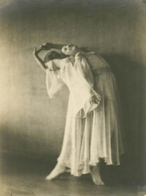 hauntedbystorytelling:Jane Reece :: Josephine and Hermene Schwarz, 1920s. Wright State University Sp