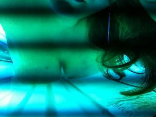 jennasohot: #amateur #tanning #shetastesgood #misshereatingme