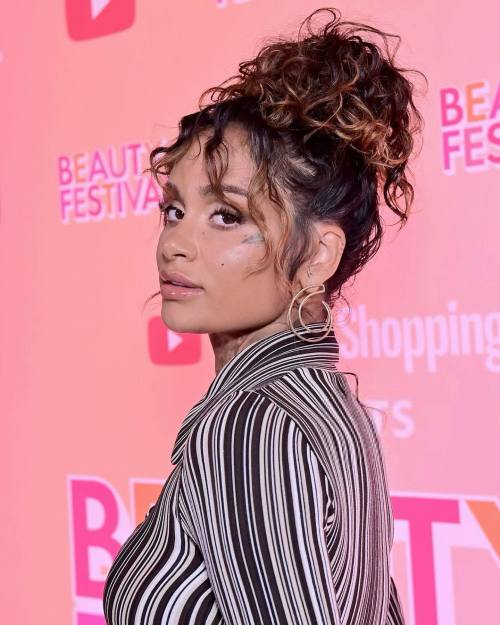 dailykehlani: Kehlani at Beauty Festival 2022 in Los Angeles, CA (via Stefanie Keenan for Getty Imag