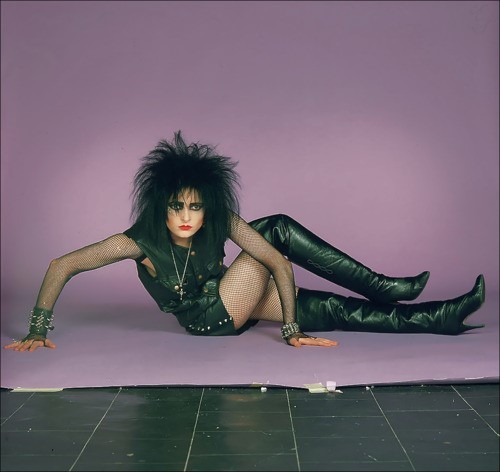 darkwavefashion - SIOUXSIE SIOUX