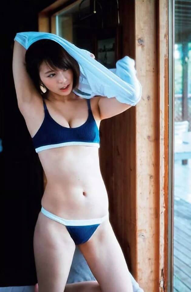 Aya yoshizaki