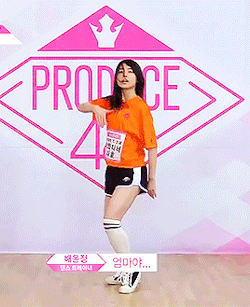 akb48love:AKB48′s Saho inventing a new Nekkoya dance