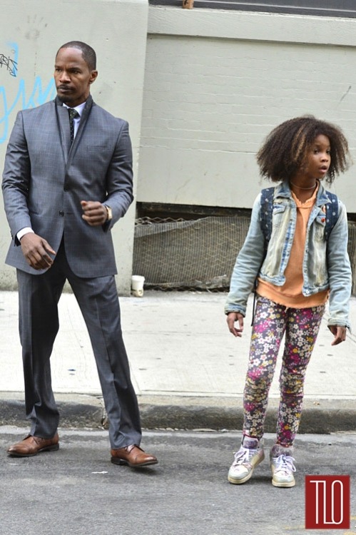 fyeahquvenzhanewallis:Jamie Fox and Quvenzhané Wallis on the set of Annie via Tom and Lorenzo. http: