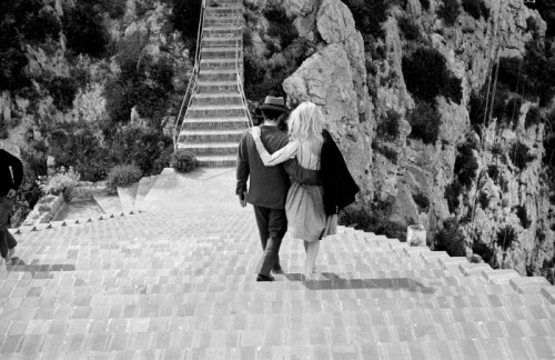 fuckyeahdirectors: Brigitte Bardot and Jean-Luc Godard during the filming of Le Mepris (1963)