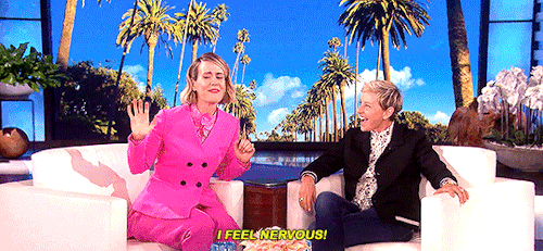 evangelinelily:I’m Sarah Paulson, my life is The Ellen Degeneres Show and my anxiety is Ellen