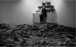 vivipiuomeno1:  Urs Luthi, swiss artist - photograph of the live-performance “Mille Rose Rosse”, Milano 1974