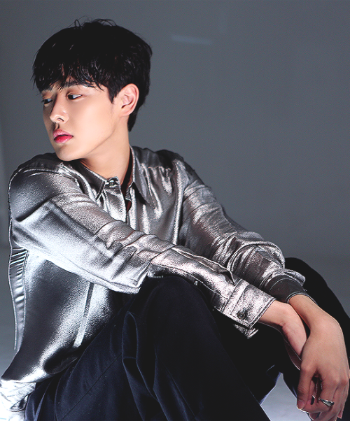 Singles Magazine October 2019 Behind-the-Scenes Photos - BYUNGCHAN