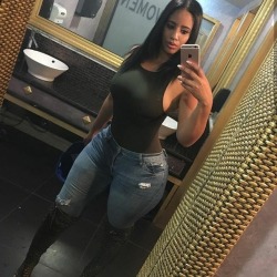 Thicksexyasswomen