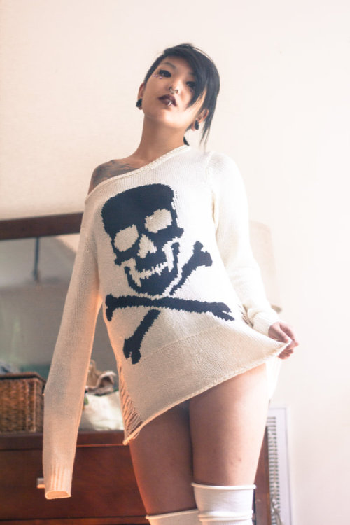 Kawaii Skull by srefislimited  adult photos