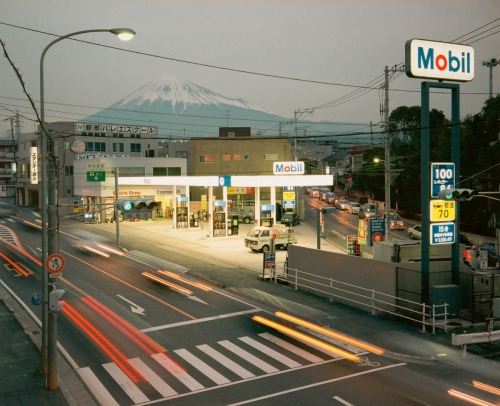 one-photo-day:Fuji City, 1999-2001, by Chris Steele-Perkins.