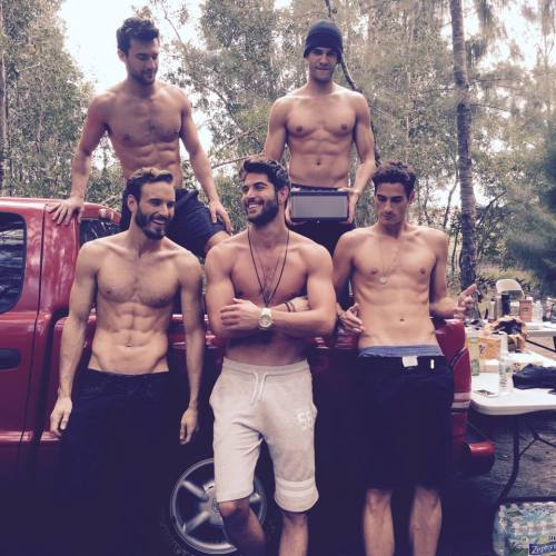 theilluminatedking:Nick Bateman & friends