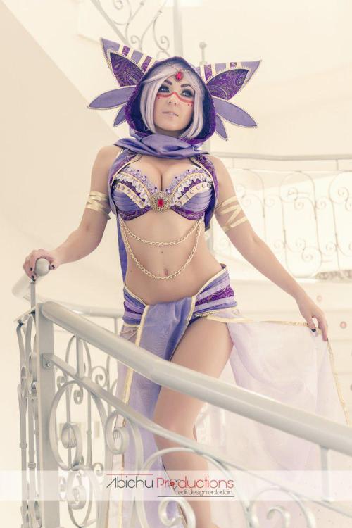 hottestcosplayer:  Hottest Cosplayer features the hottest cosplayers from around the world! Submit your photos to be featured! Submit as many photos as you want! 
