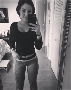 yogapantshotties:  find more at yogapantshotties.tumblr.com