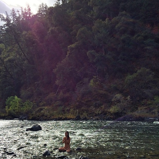 caciazoo:  Meditate along the trinity river, California What a blissful spot to immerse