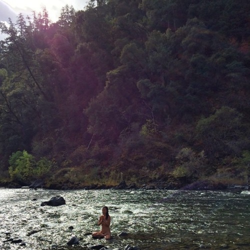 caciazoo:  Meditate along the trinity river, California What a blissful spot to immerse and meditate! And the river water is so clean and refreshing!! I feel so rejuvenated!! Photo by Dan Kitchens  heaven is on earth