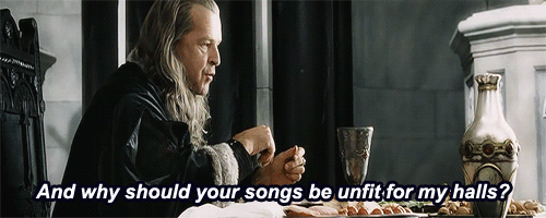 barrelsofdwarrows:As much as I love Billy Boyd’s rendition of The Edge of Night, and think the editi