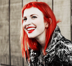 paralovemore-blog:   Hayley Perfect Williams  