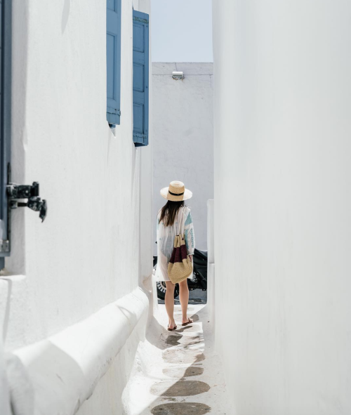 Summer ReadsEven though summer is coming to a close, nothing should end the feeling of lounging in t