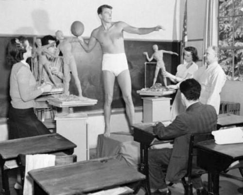 May 1940: Ronald Reagan poses for a sculpture class “Ronald Reagan posed in a USC sculpture class, a