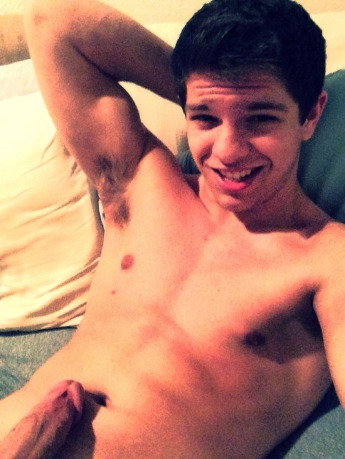 str8boysblog:  Str8Boys More STR8BOYS Here!