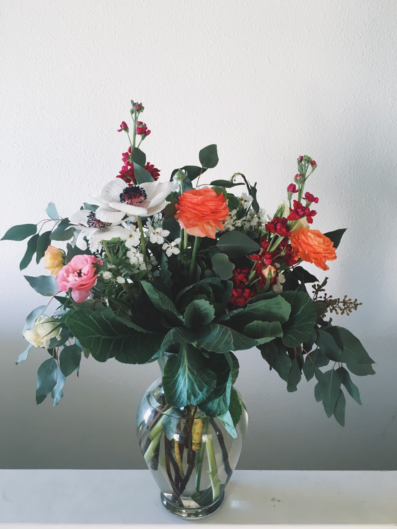 hannaoliviaway:  pretty blooms are a girl’s best friend 