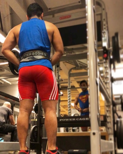 lyon8668:  #legDay #HumpDay 💪🏻🍑💦 #KeepMoving #KeepGrowing #KeepFocus