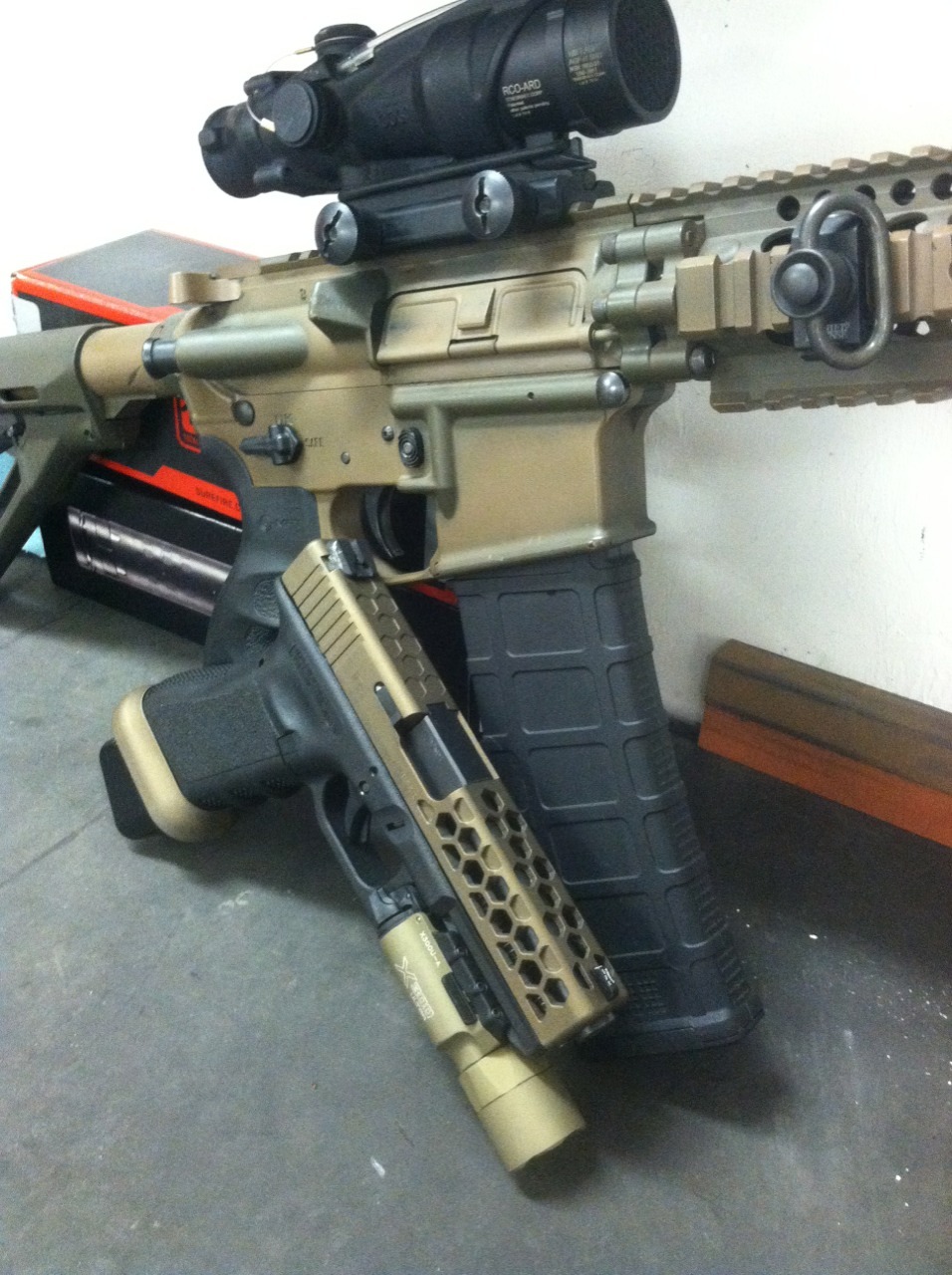 evolutionofthear15:  Evolution Weaponry honeycomb slide design… 