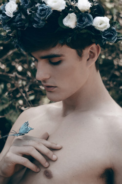 misterlemonzest:  strangeforeignbeauty:  Erick Wienandts | Photographed by Rodrigo Marconatto  MisterLemonZest http://MisterLemonZest.tumblr.com/archive 