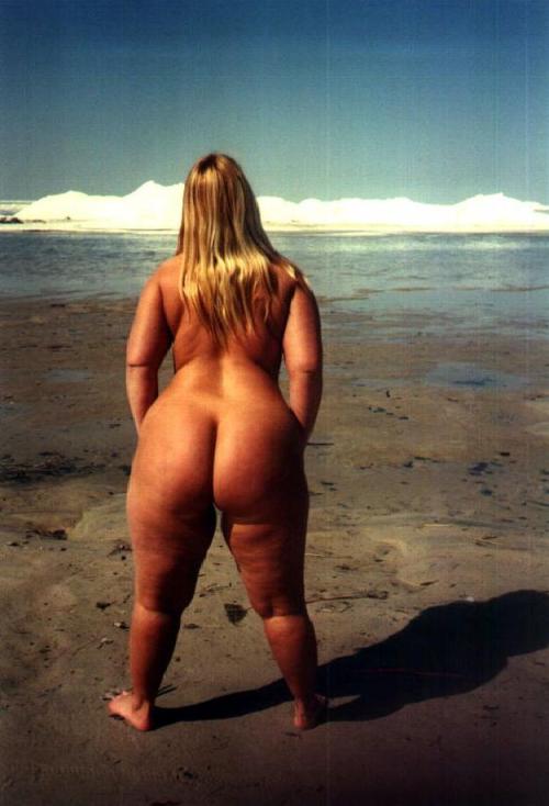 XXX nudebbwpics:  Nude fatty girls in amateur photo