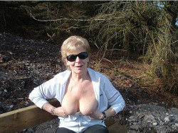 xratedgrannies:  Hookup with an older lady tonight: http://bit.ly/1GdibdR 