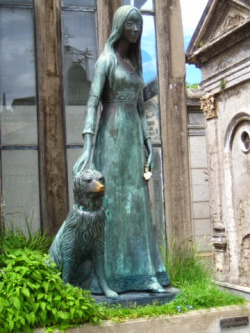 sixpenceee:  Tomb of Liliana Crociati de SzaszakThe tomb of Liliana Crociati de Szaszak is a tomb in La Recoleta Cemetery, Buenos Aires, Argentina, known for its unusual design.26-year-old Liliana Crociati de Szaszak (1944–1970) was in Innsbruck, Austria