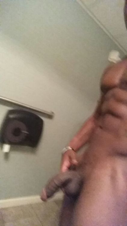 lilbill123:  Follow me on snapchat lilbil321 