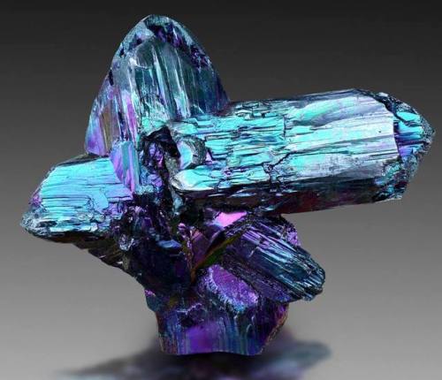 geologyin-blog: Highly iridescent spephanites from Husky Mine, Elsa, Galena Hill, Mayo Mining Distri