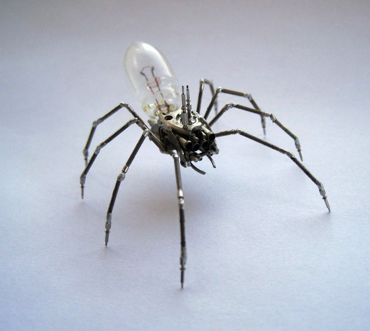culturenlifestyle:  Mechanical Insects Made of Watch PartsChicago-based artist Justin