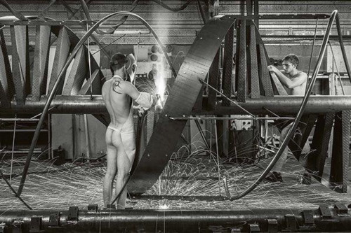 loverofbeauty: Calendrier Cholet - the craftsmen of a small french factory pose for their yearly cal