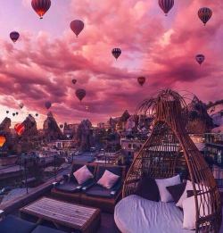 wetraveled:  balloons