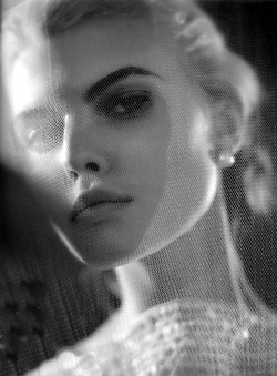 attimiericordi:  09/07/2015 attimiericordi Model: Maryna Linchuk   Photography by Vincent Peters    